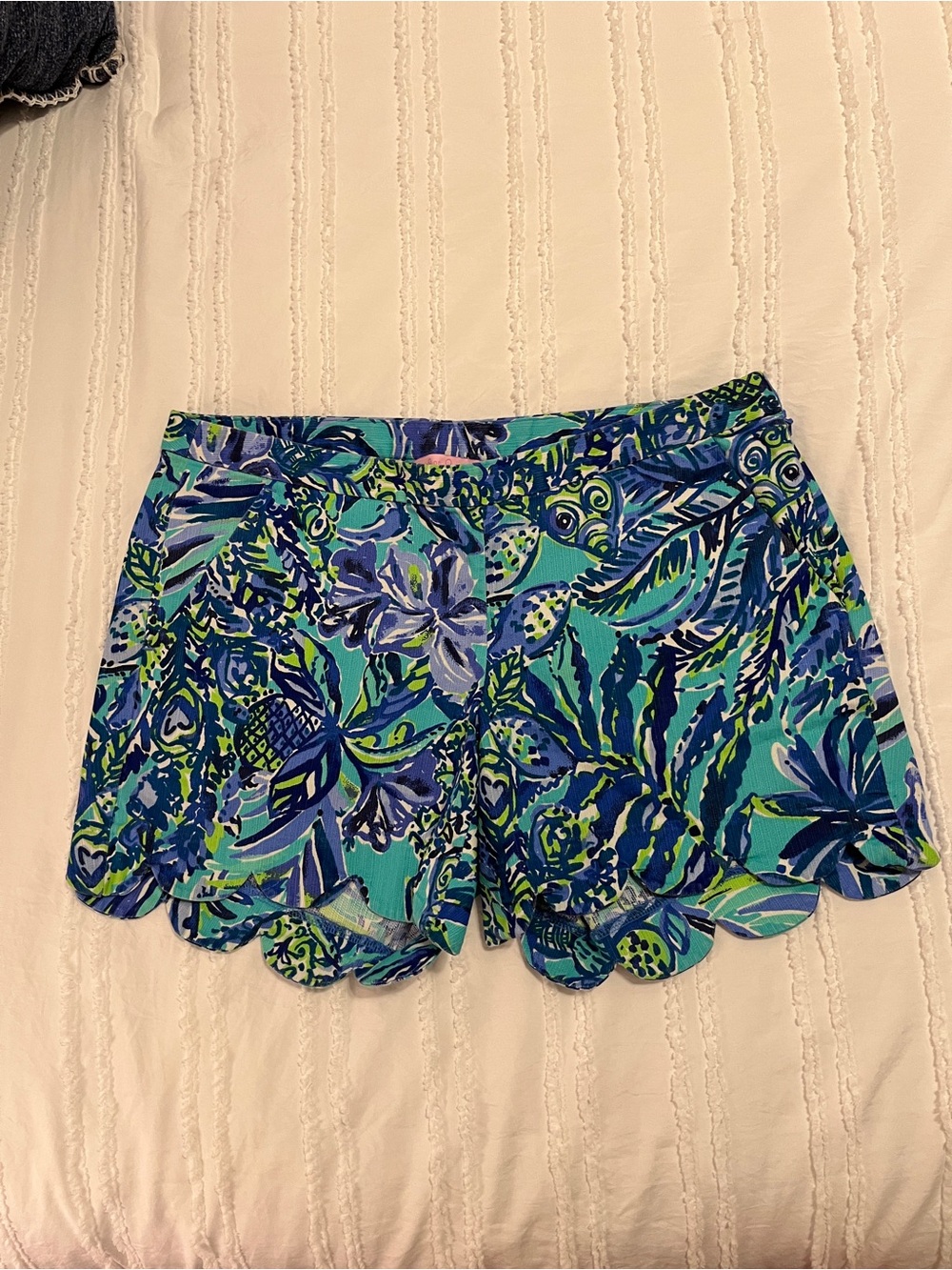 Lilly Pulitzer Teal Blue Green Printed Scalloped Shorts